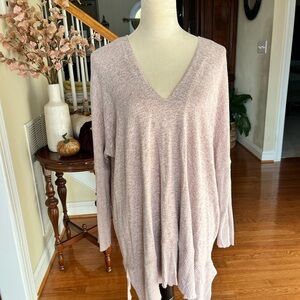 Heathered pink deep V-Neck sweater
